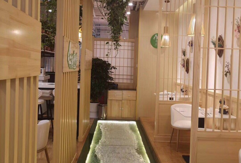 日式甜品与法式简餐，不同风格的兄弟餐厅！